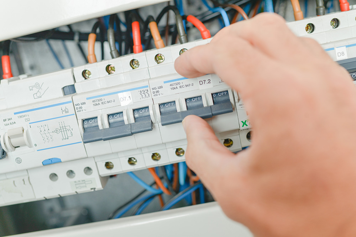 Elektro­installation bei Richard Steigenberger Elektrotechnik GmbH in Wolfratshausen